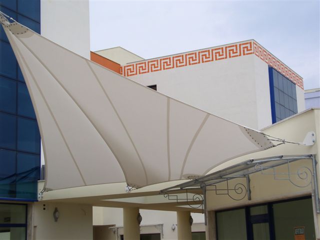 Vela triangolare